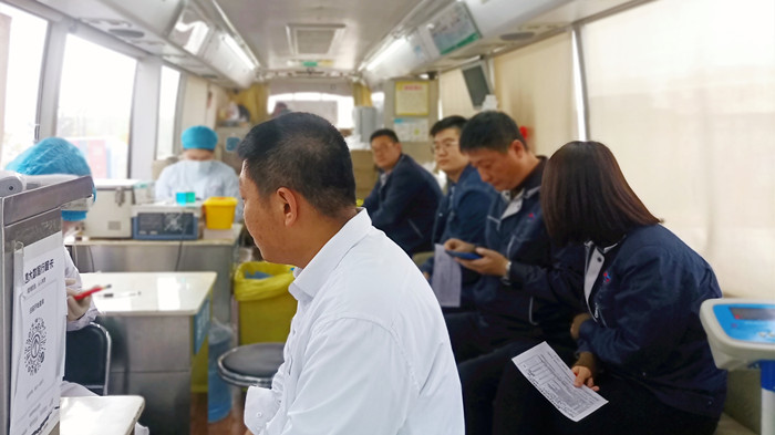 沈陽航空產業(yè)集團組織員工開展“獻熱血、踐初心”無償獻血活動